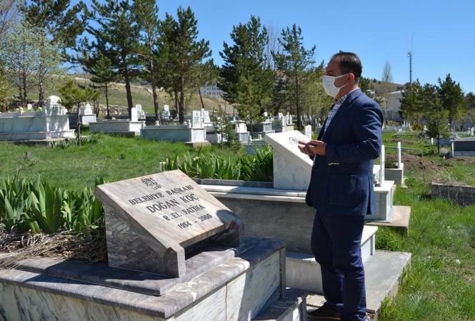 Karadoğan Mezarlığında Çevre  Düzenleme Çalışmalarımız