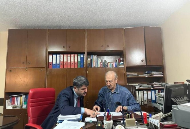 Avukat Mehmet Yavuz Vakfı tarafından Belediyemiz Hizmetlerinde kullanılmak üzere 4 Milyon TL nakdi yardım alınmıştır.